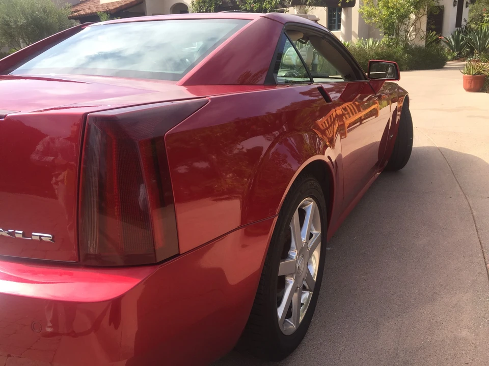 2004 Cadillac XLR - Image 12 of 31