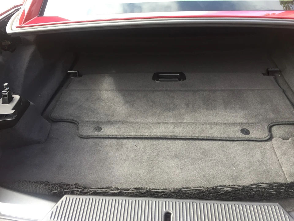 2004 Cadillac XLR - Image 30 of 31