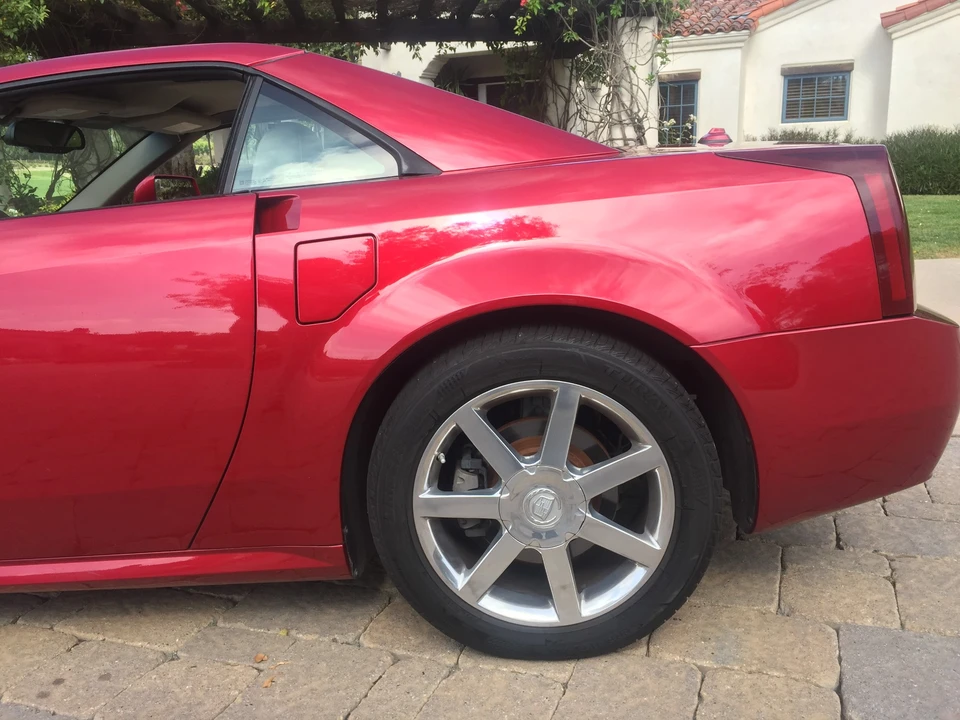 2004 Cadillac XLR - Image 25 of 31