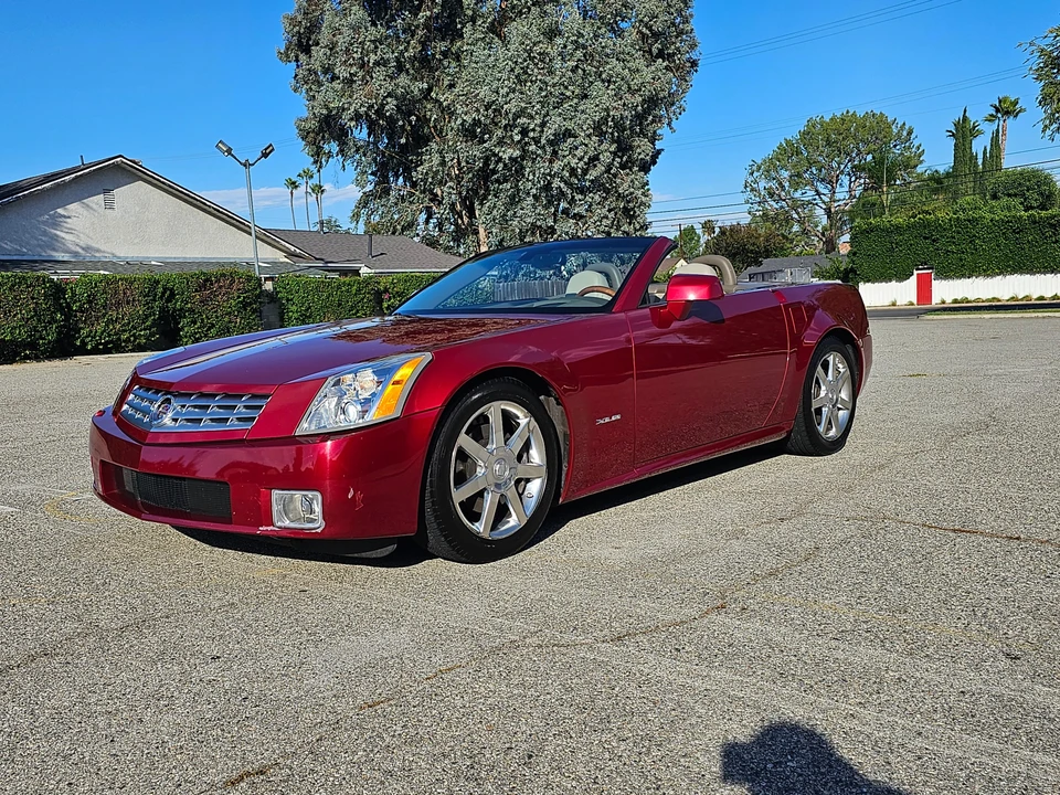 2004 Cadillac XLR - Image 7 of 31