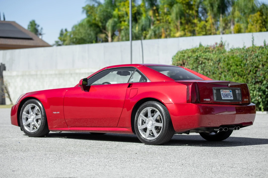 2004 Cadillac XLR - Image 13 of 31