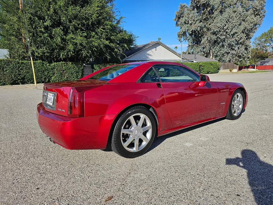2004 Cadillac XLR - Image 16 of 31