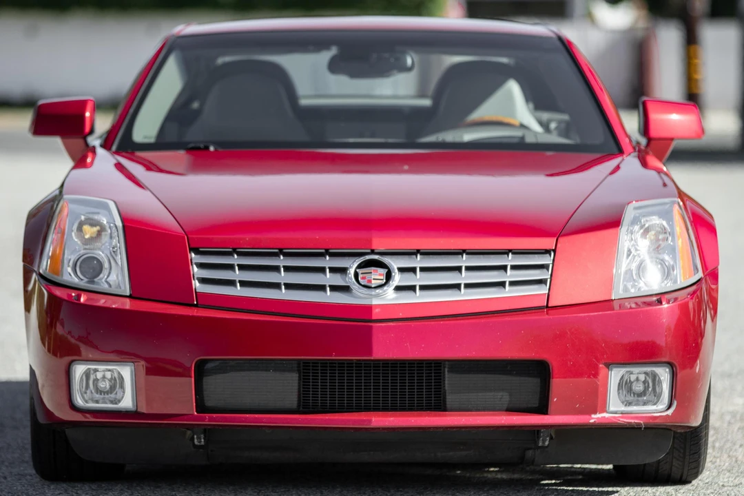 2004 Cadillac XLR - Image 2 of 31