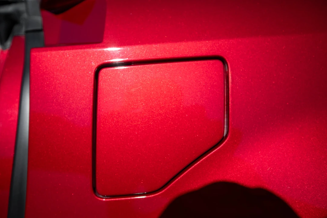 2004 Cadillac XLR - Image 30 of 31