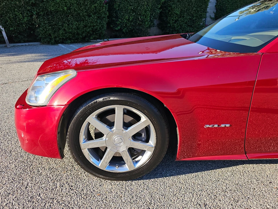 2004 Cadillac XLR - Image 25 of 31