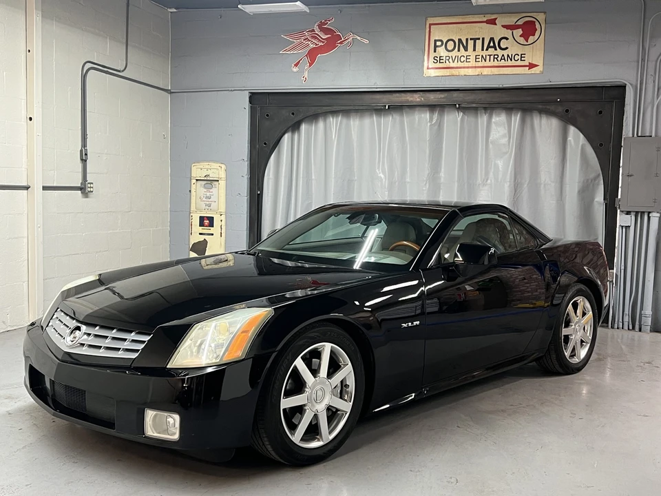2004 Cadillac XLR - Image 3 of 31