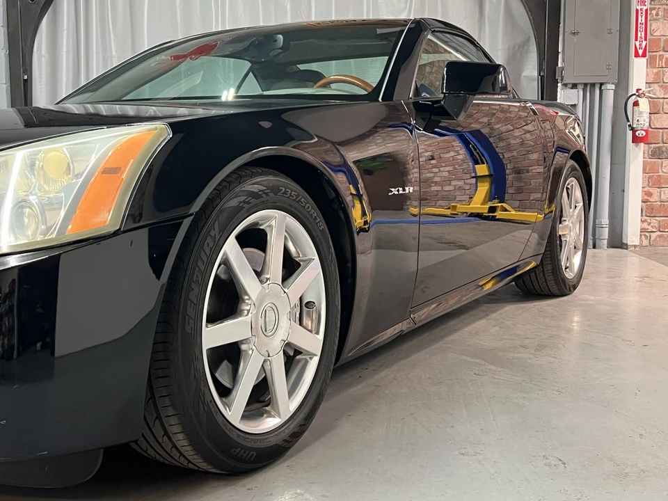 2004 Cadillac XLR - Image 30 of 31
