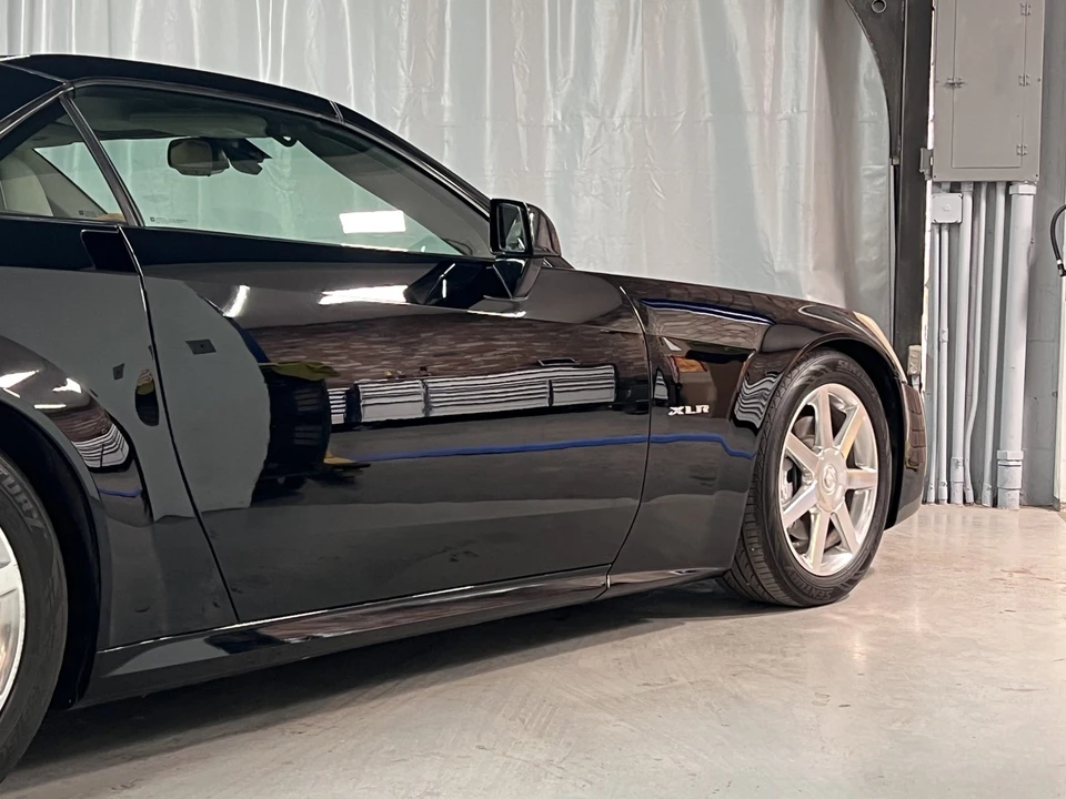 2004 Cadillac XLR - Image 28 of 31
