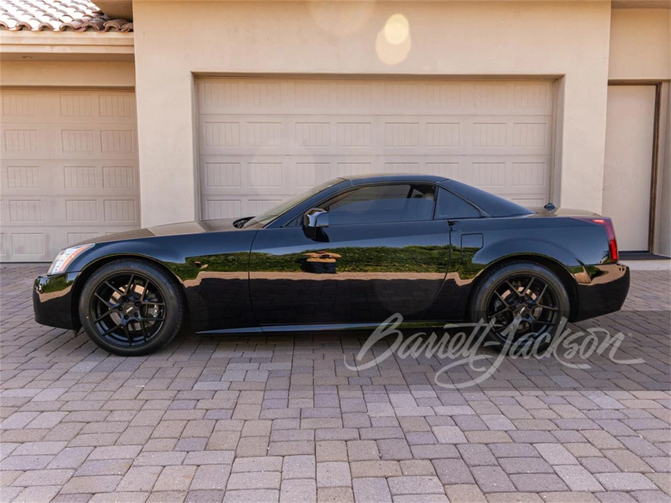 2004 Cadillac XLR - Image 3 of 6