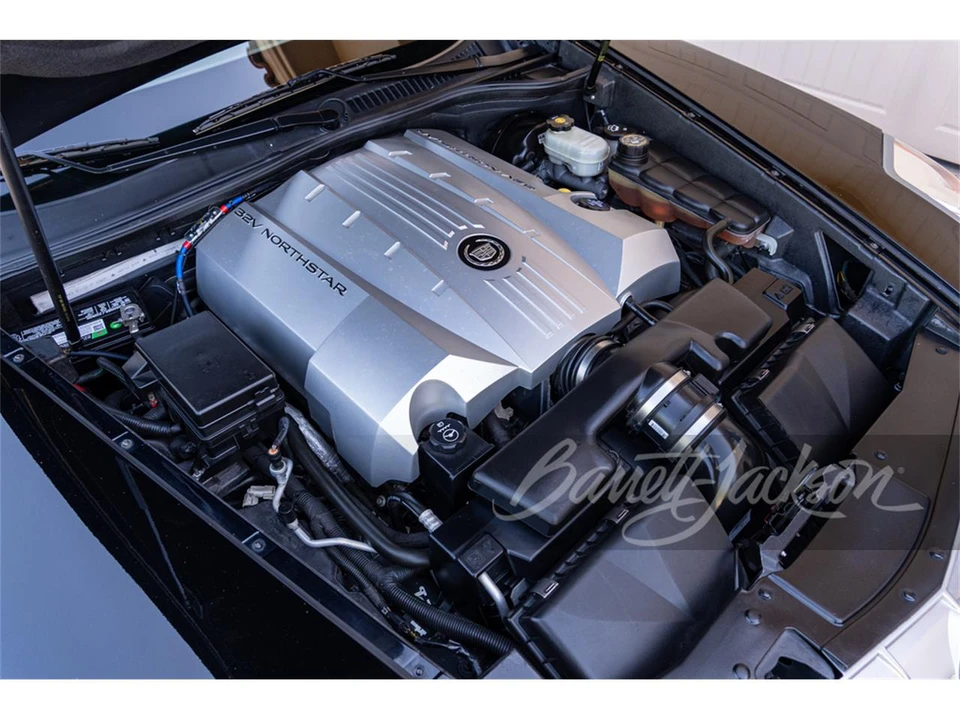 2004 Cadillac XLR - Image 6 of 6