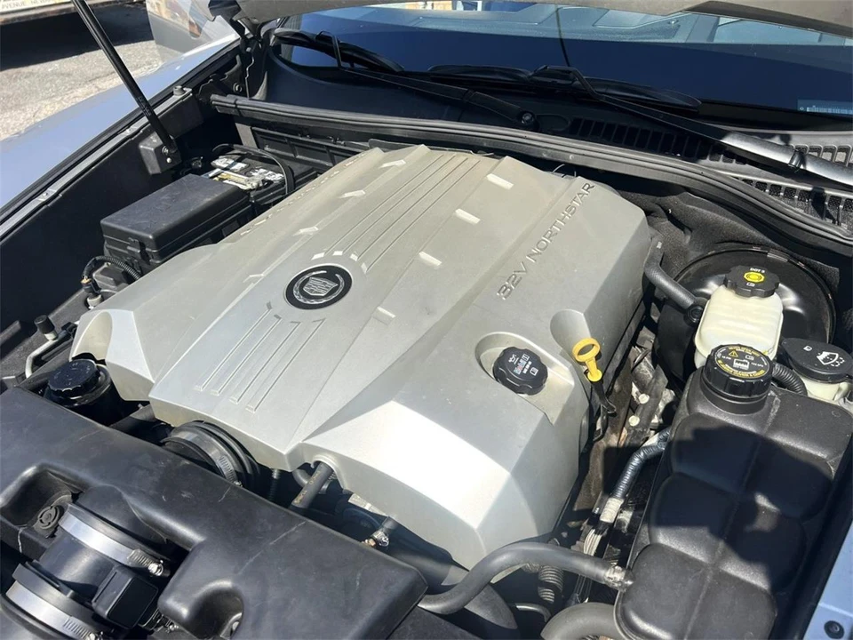 2004 Cadillac XLR - Image 16 of 31