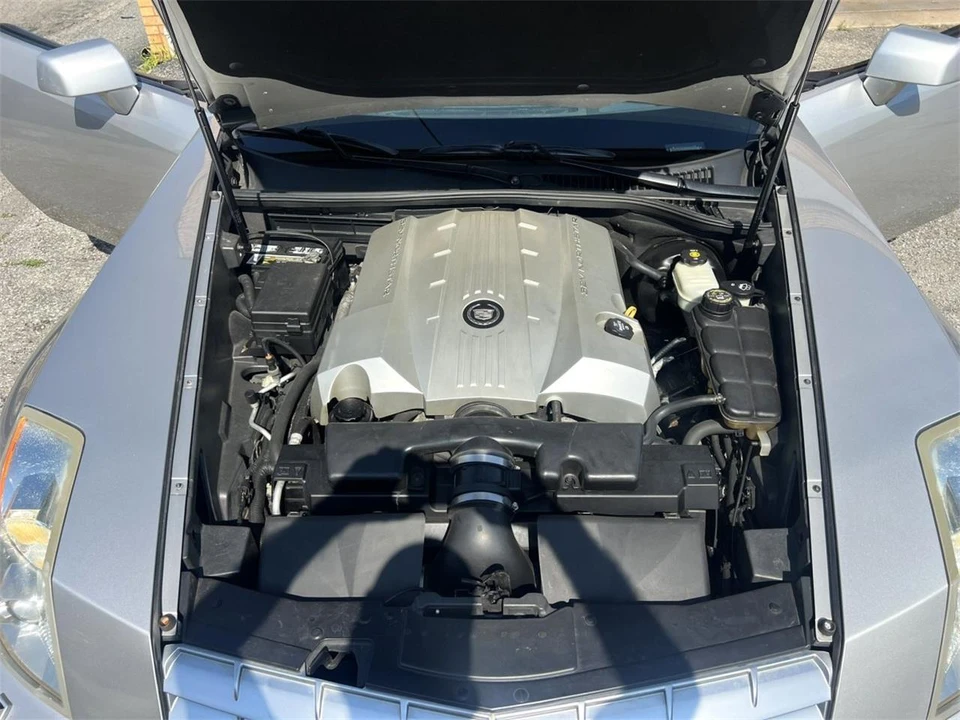 2004 Cadillac XLR - Image 17 of 31