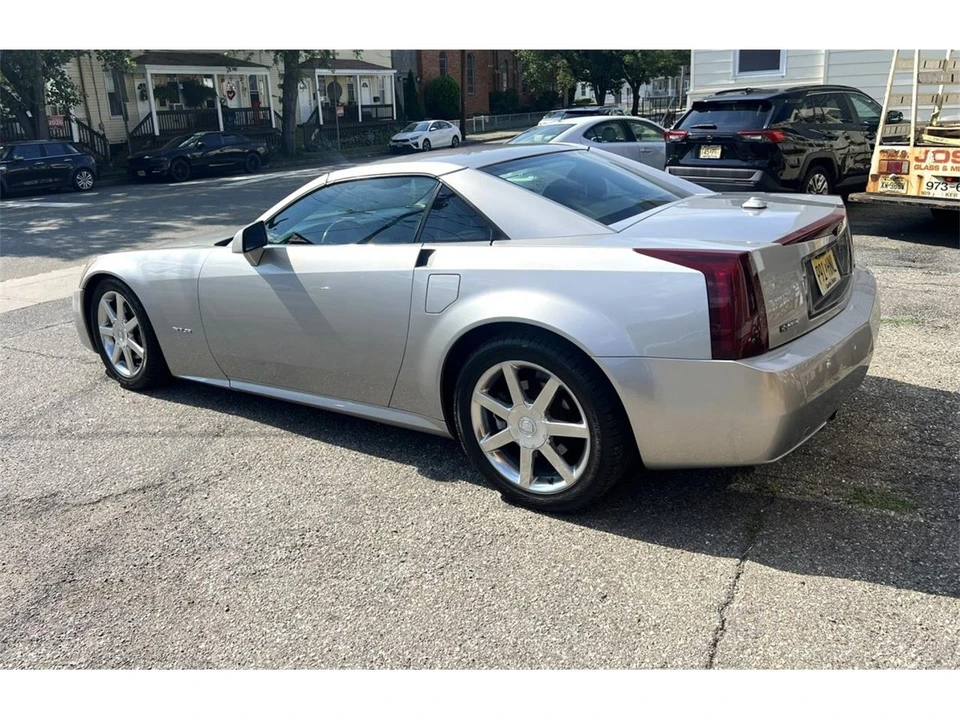 2004 Cadillac XLR - Image 3 of 31