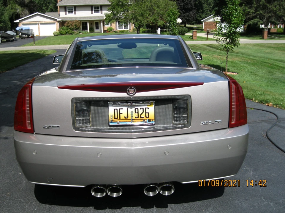 2004 Cadillac XLR - Image 18 of 31