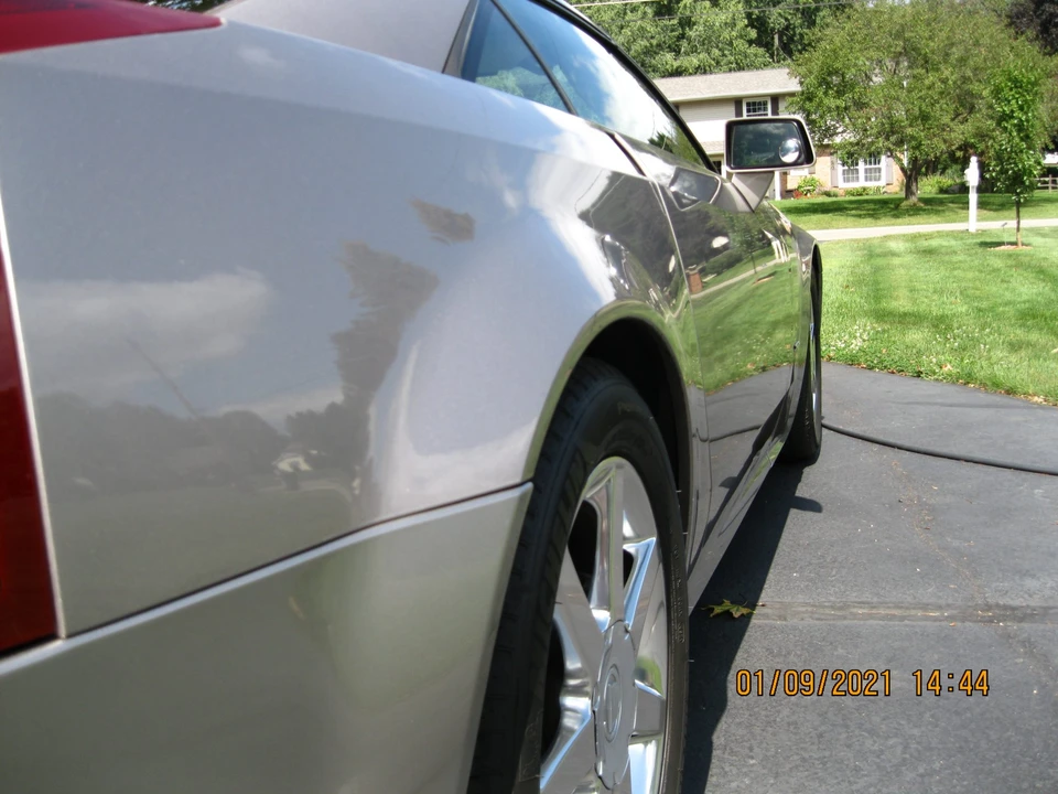 2004 Cadillac XLR - Image 23 of 31