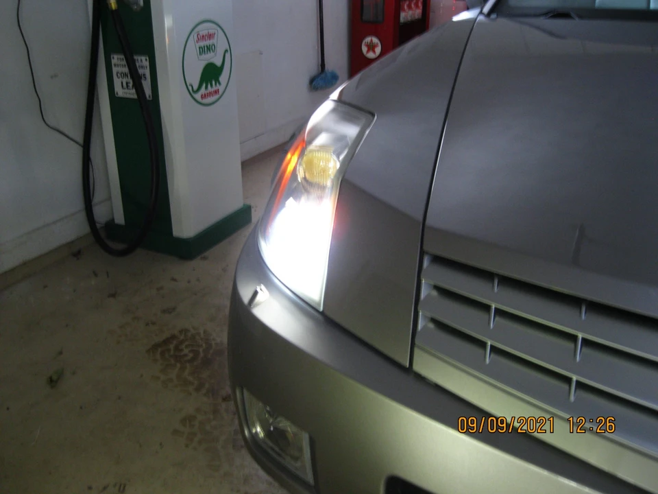 2004 Cadillac XLR - Image 31 of 31