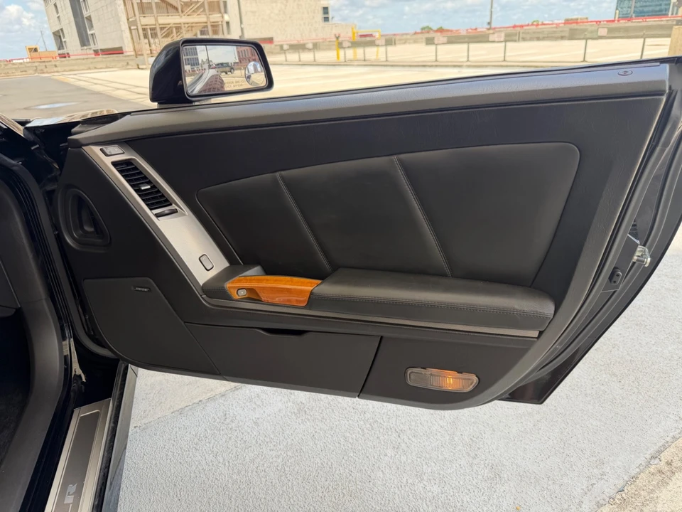 2004 Cadillac XLR - Image 25 of 31