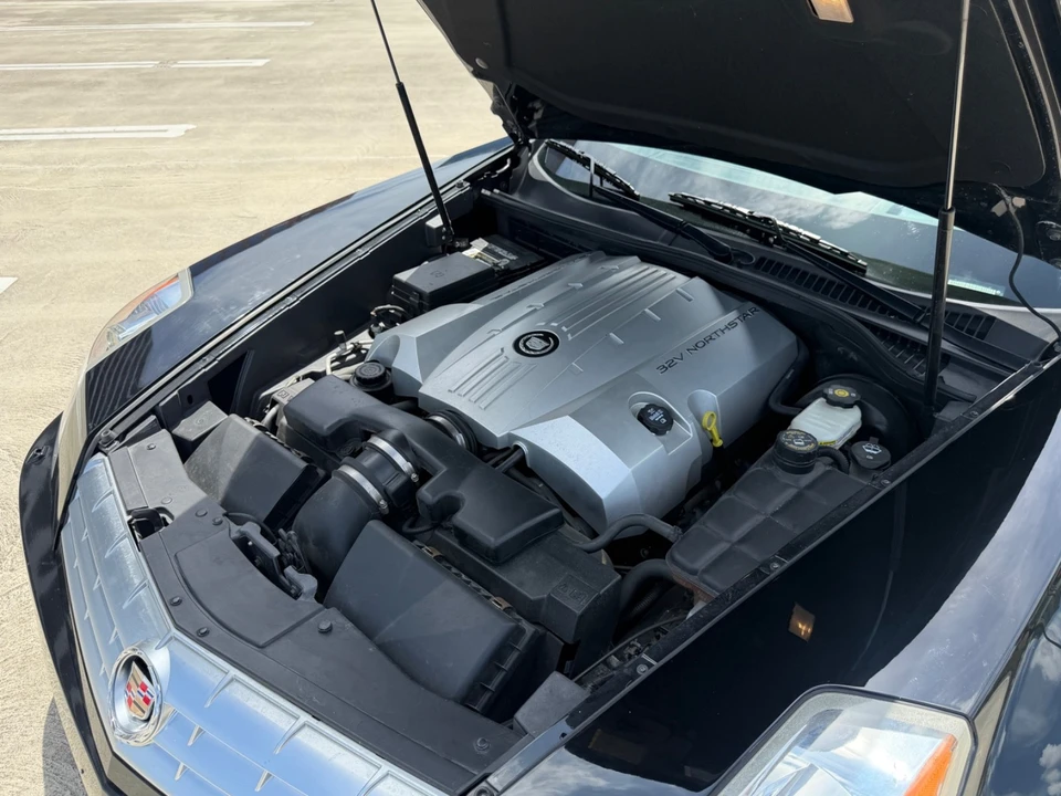 2004 Cadillac XLR - Image 19 of 31