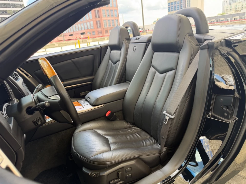 2004 Cadillac XLR - Image 31 of 31