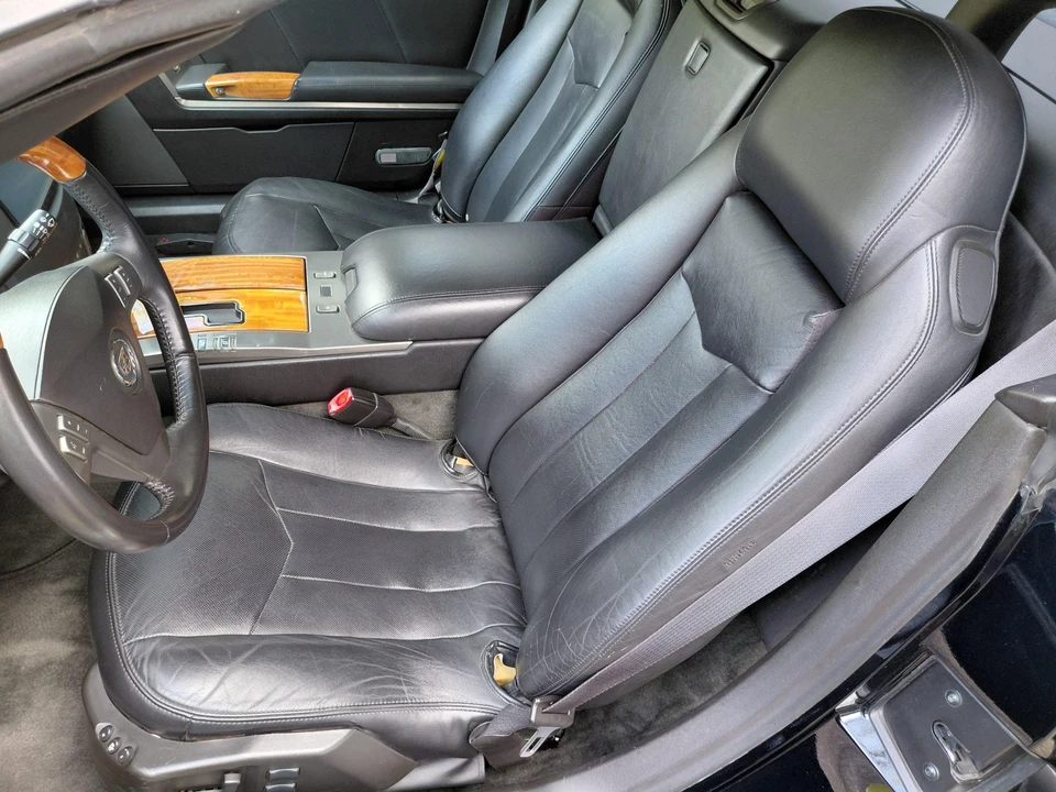 2004 Cadillac XLR - Image 29 of 31