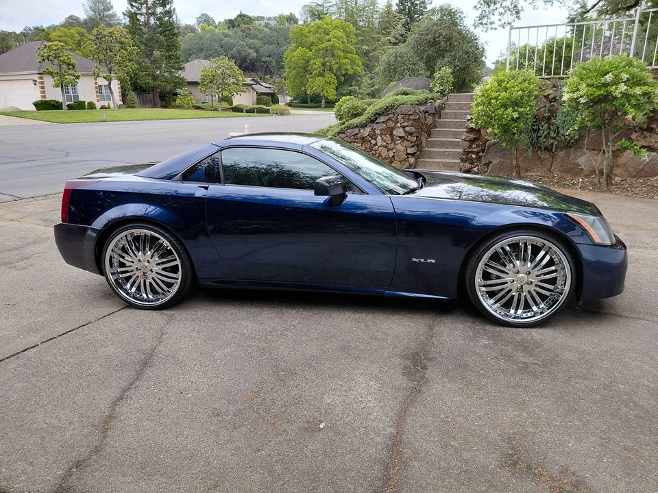 2004 Cadillac XLR - Image 3 of 31