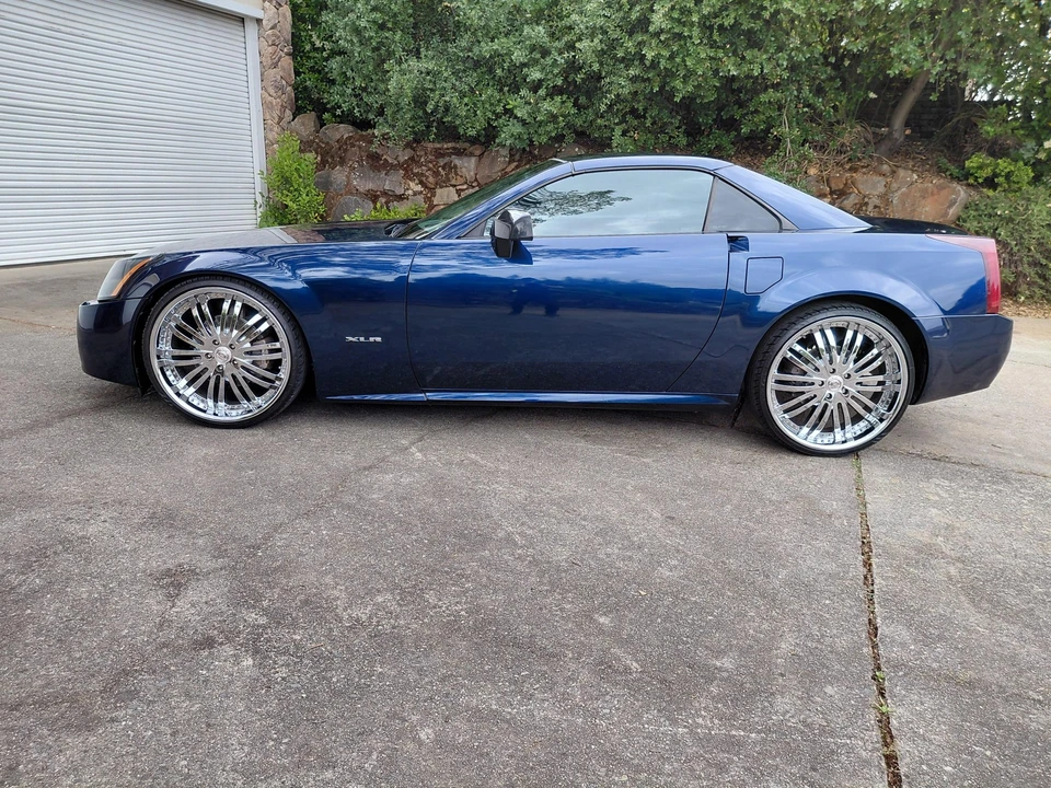 2004 Cadillac XLR - Image 6 of 31