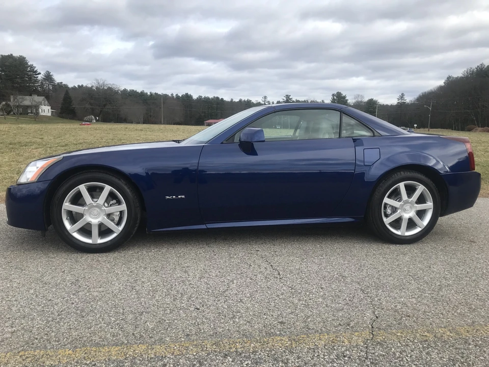 2004 Cadillac XLR - Image 4 of 31