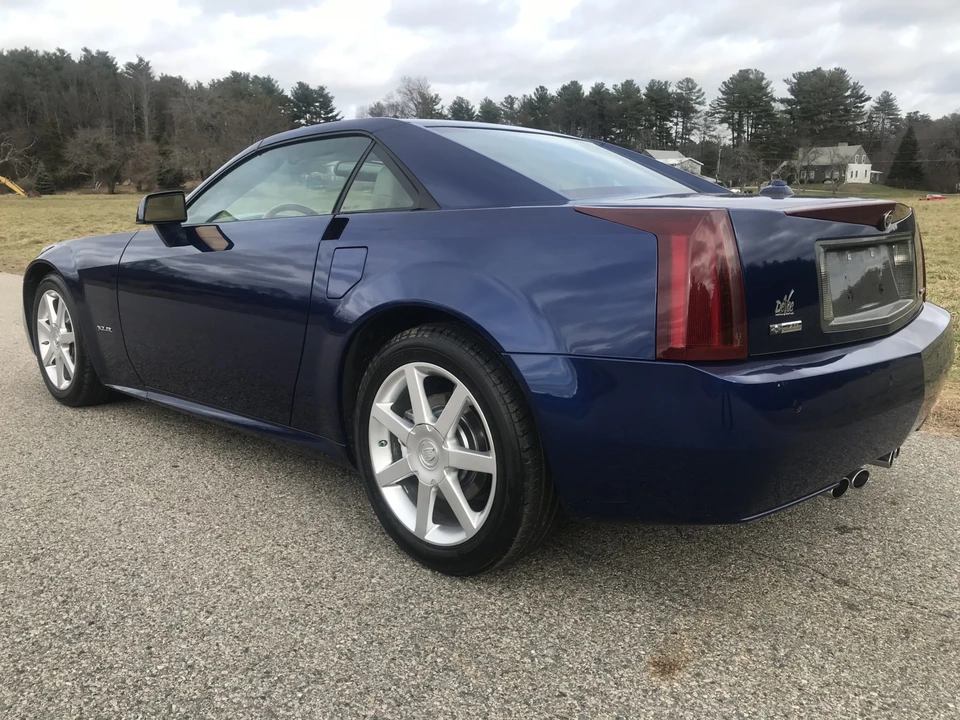 2004 Cadillac XLR - Image 6 of 31