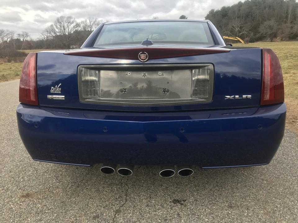 2004 Cadillac XLR - Image 10 of 31