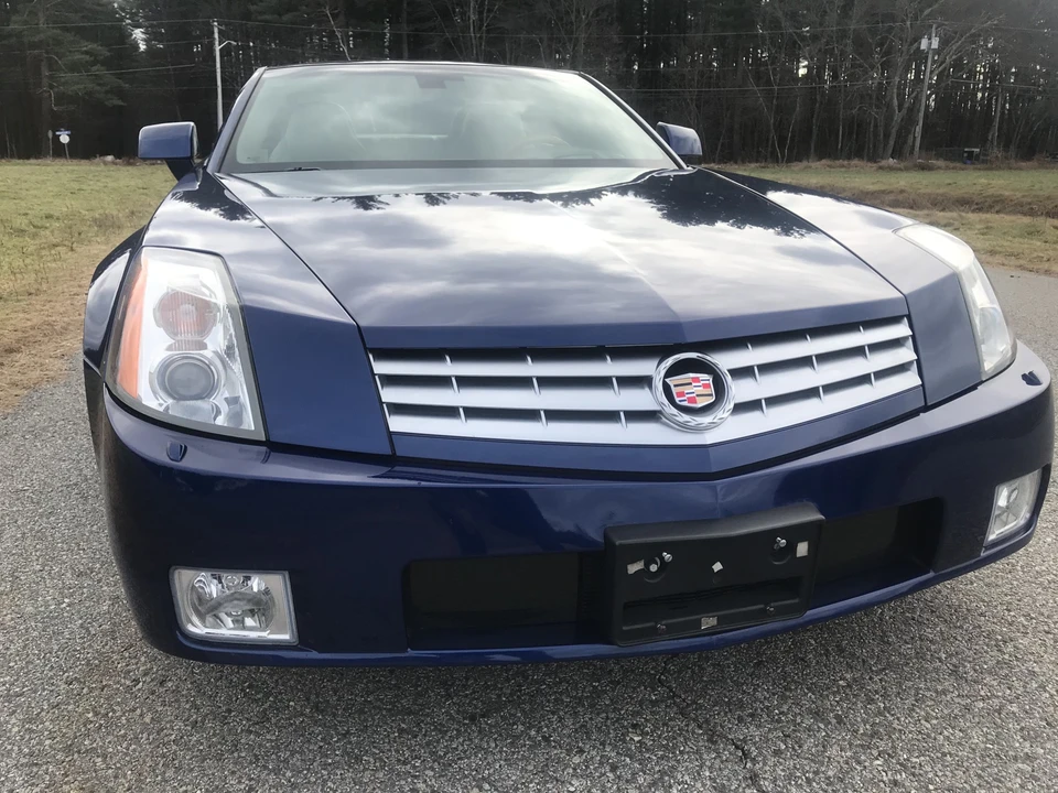 2004 Cadillac XLR - Image 16 of 31