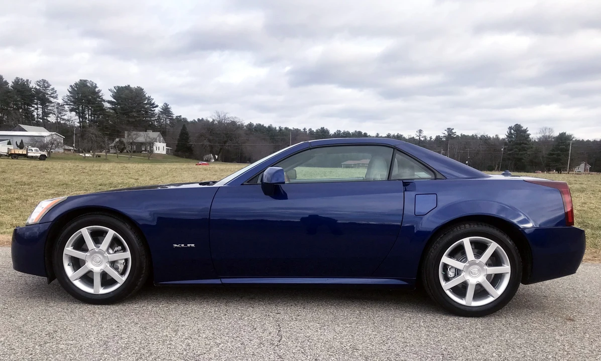 2004 Cadillac XLR - Image 5 of 31