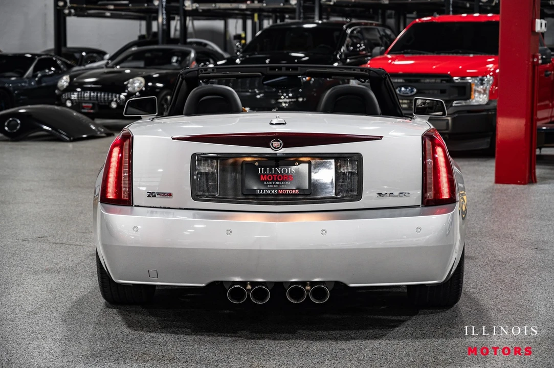 2004 Cadillac XLR - Image 4 of 21