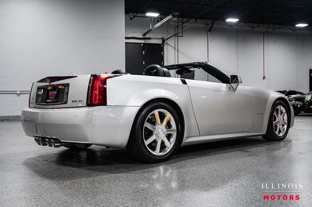 2004 Cadillac XLR - Image 5 of 21