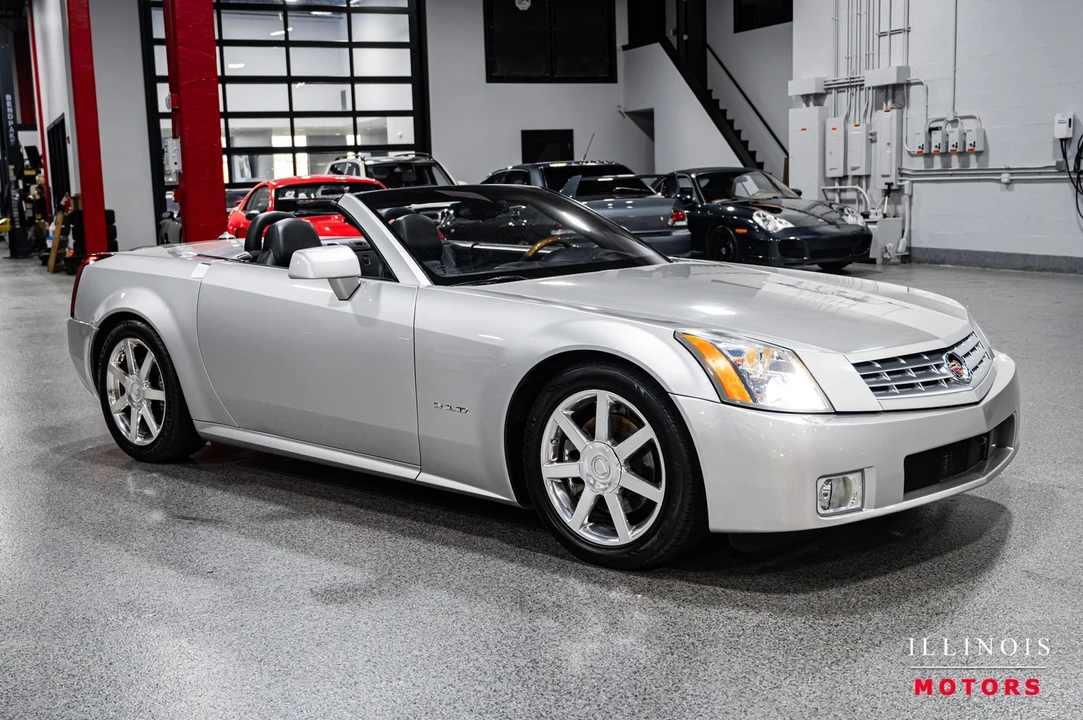 2004 Cadillac XLR - Image 7 of 21