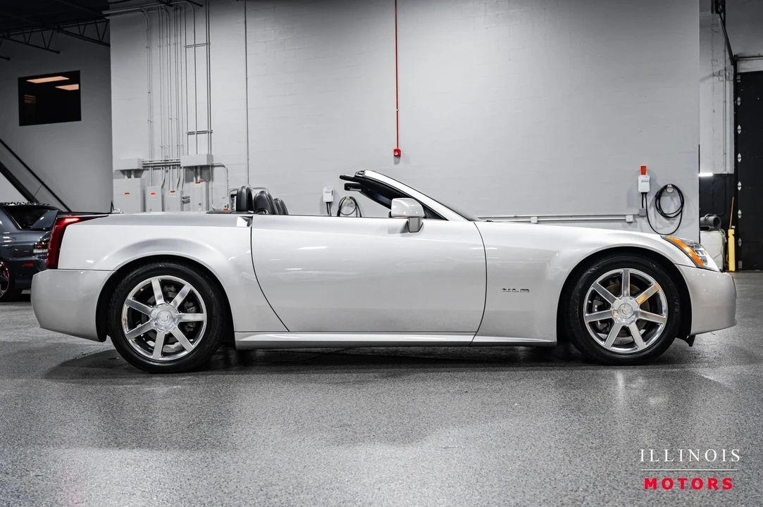 2004 Cadillac XLR - Image 6 of 21