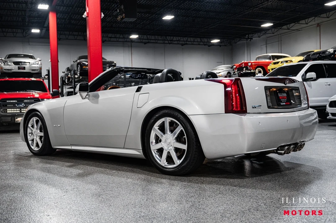 2004 Cadillac XLR - Image 3 of 21