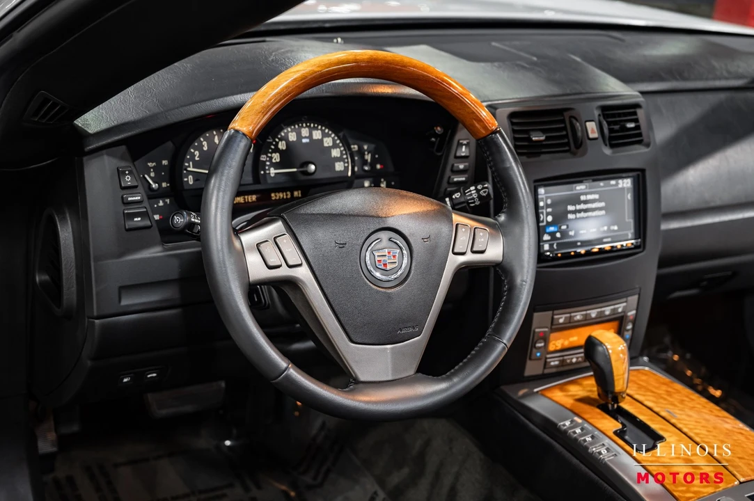2004 Cadillac XLR - Image 19 of 21