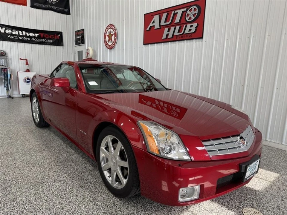 2004 Cadillac XLR - Image 15 of 21