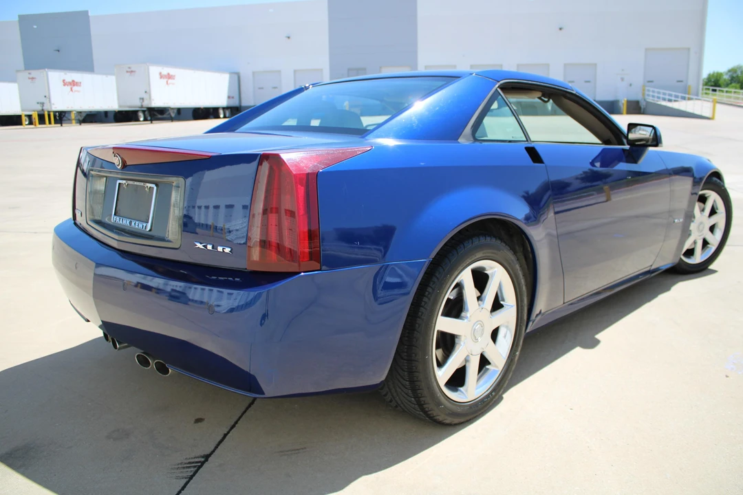 2004 Cadillac XLR - Image 18 of 31