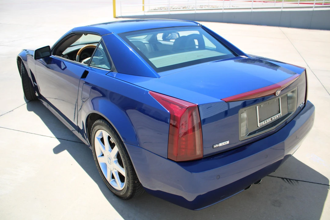 2004 Cadillac XLR - Image 4 of 31