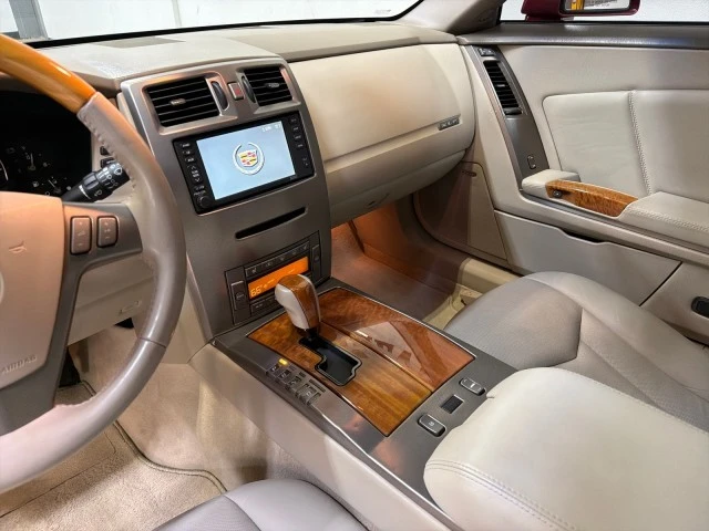 2004 Cadillac XLR - Image 14 of 21