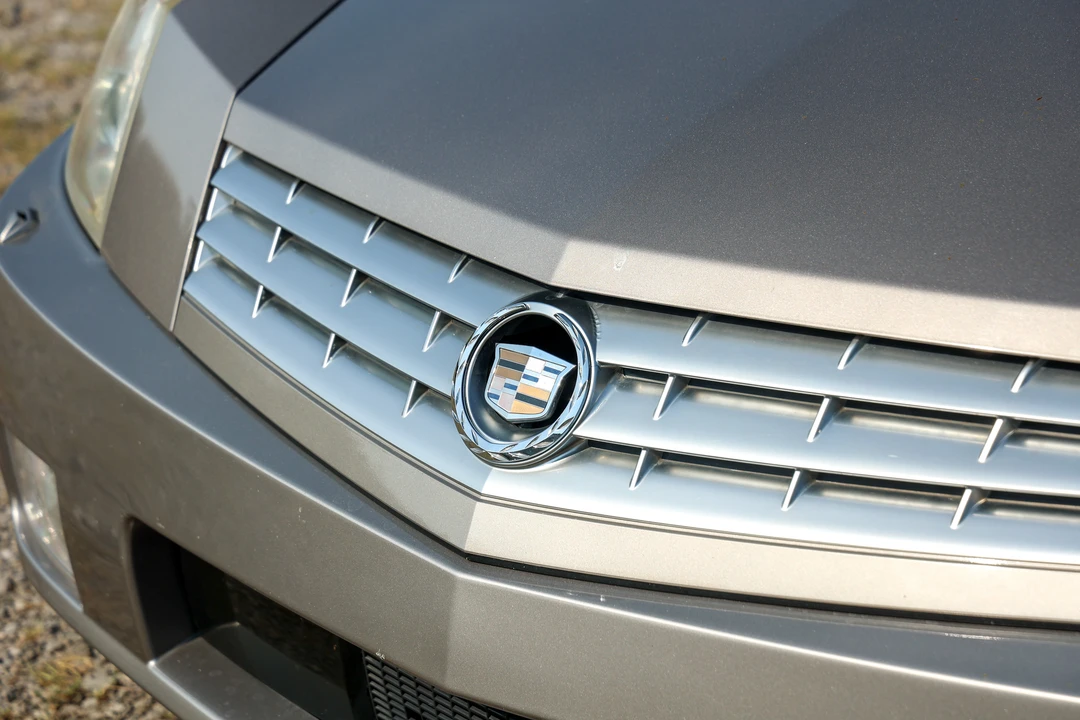 2004 Cadillac XLR - Image 15 of 31