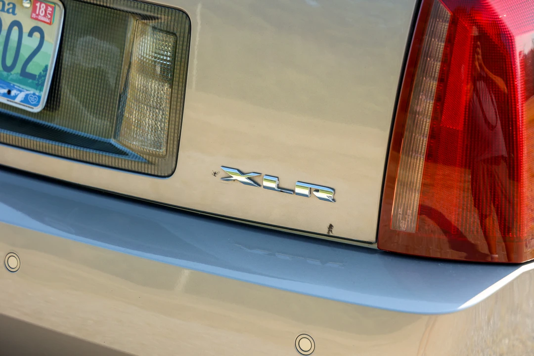 2004 Cadillac XLR - Image 25 of 31