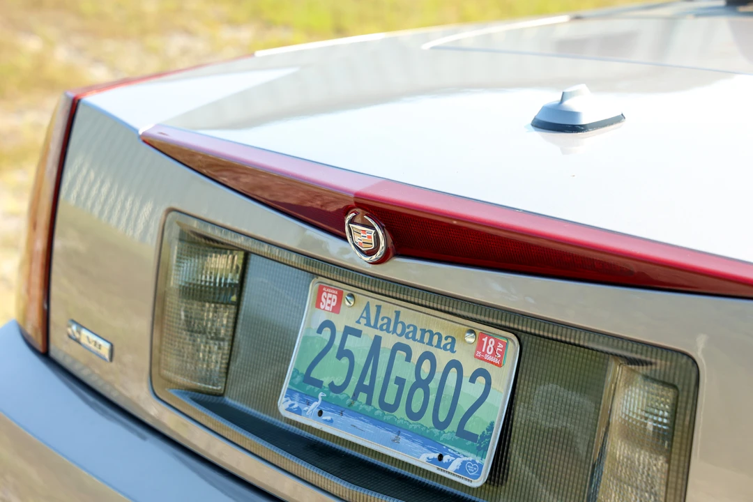 2004 Cadillac XLR - Image 30 of 31