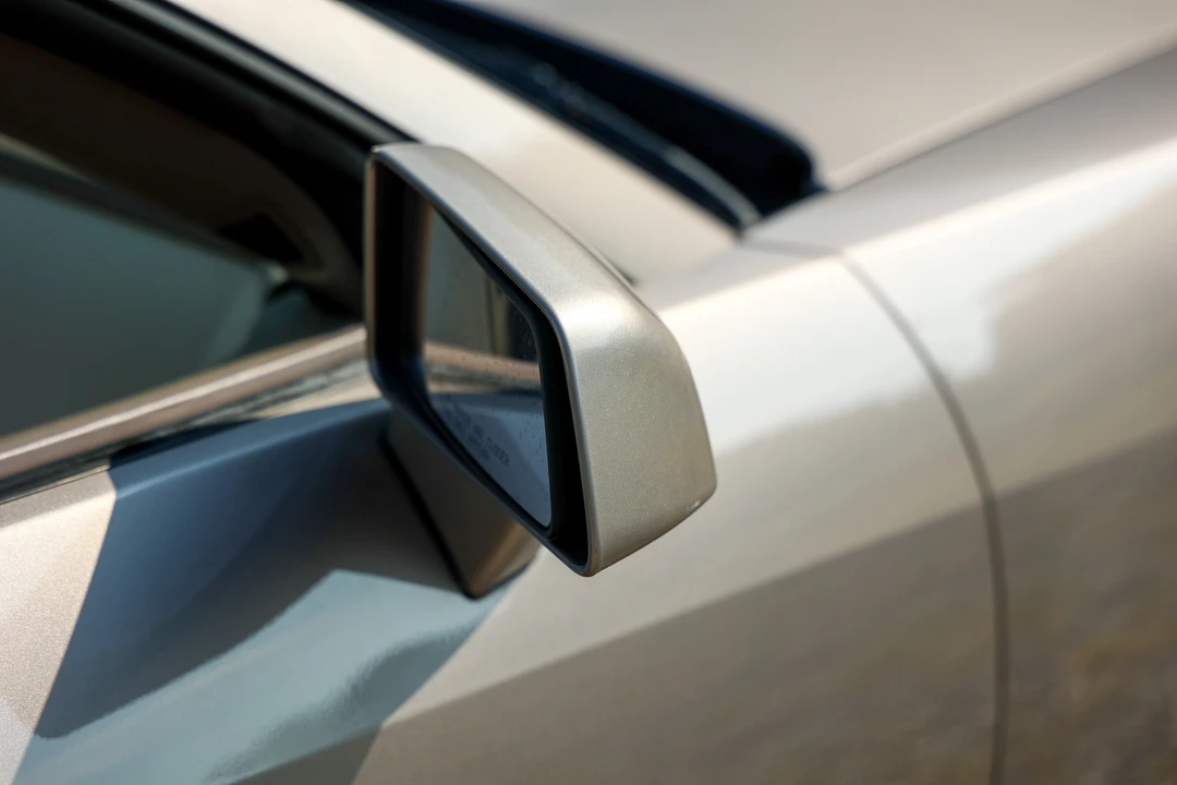 2004 Cadillac XLR - Image 21 of 31