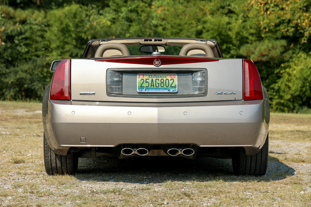 2004 Cadillac XLR - Image 12 of 31