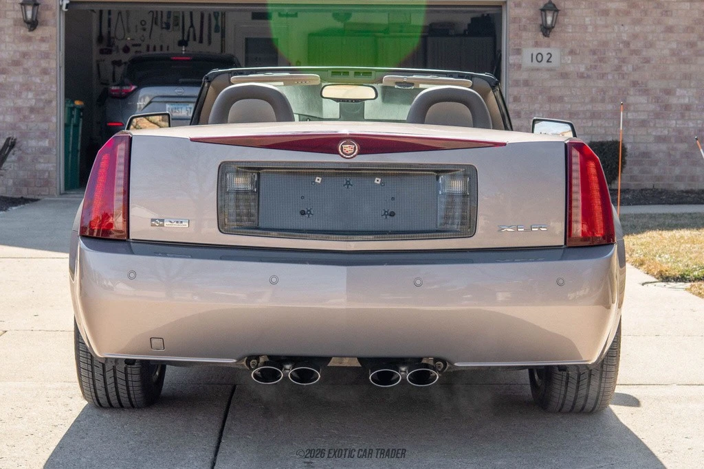 2004 Cadillac XLR - Image 7 of 12