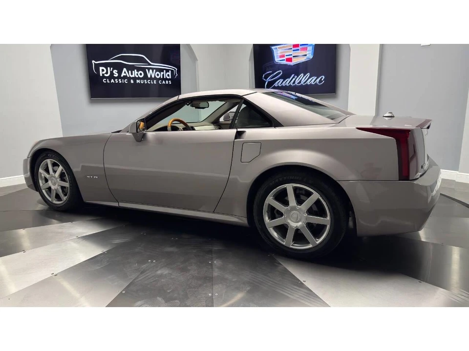 2004 Cadillac XLR - Image 31 of 31