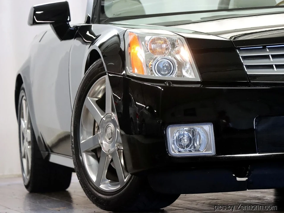 2004 Cadillac XLR - Image 4 of 21