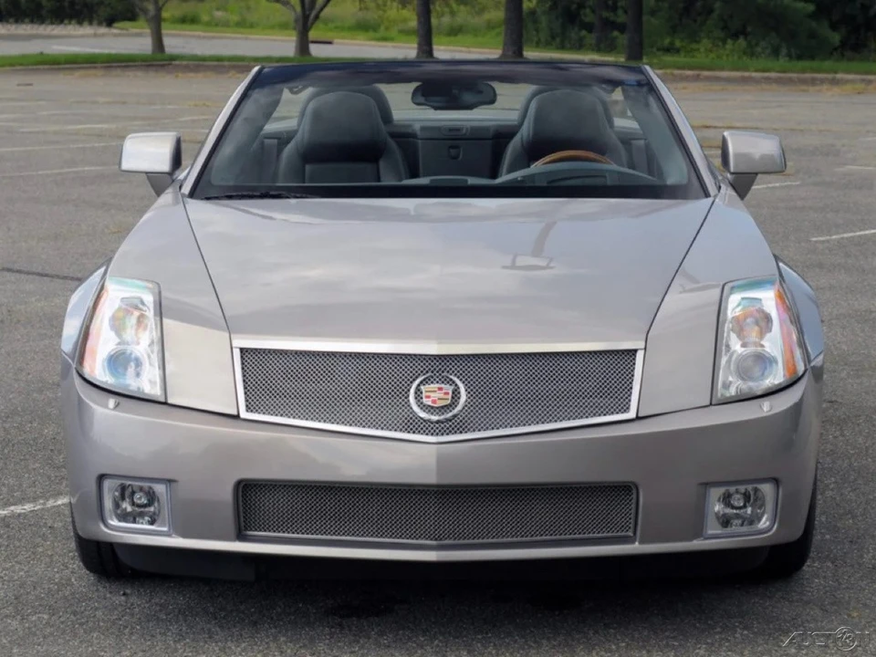 2004 Cadillac XLR - Image 2 of 24
